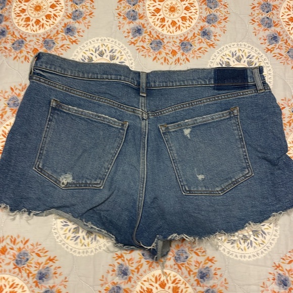 The Mom Short Mid Rise denim shorts - Picture 4 of 4